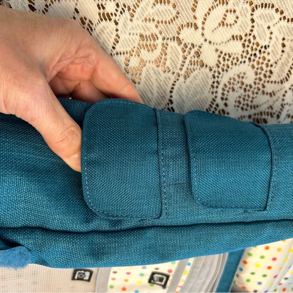 OGIO Crossbody Laptop Tablet Book Bag - Picture 14 of 15